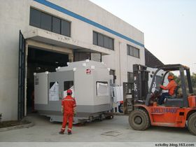 專業裝卸搬運，助力南匯發展——東漓機器裝卸搬運吊裝公司服務解析